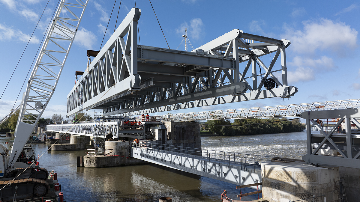 Vue aérienne drone professionnel - suivi de chantier par drone